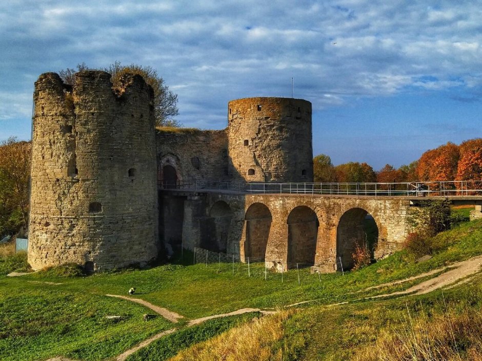 Ворота крепости Копорье