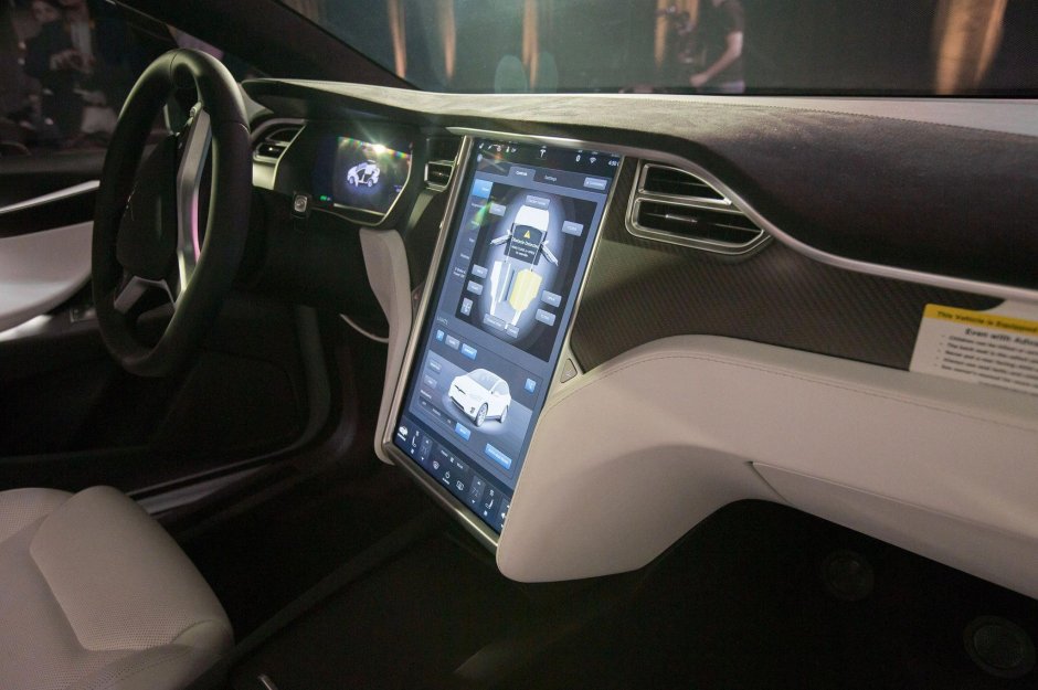 Tesla Motors Roadster 2020