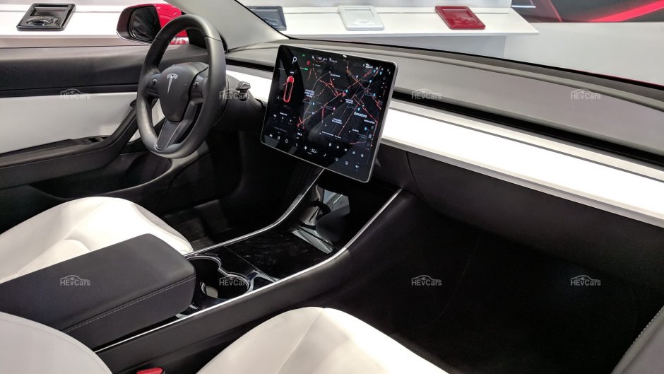 Tesla model x салон