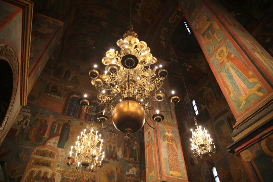 Внутреннее убранство Архангельского собора Московского Кремля