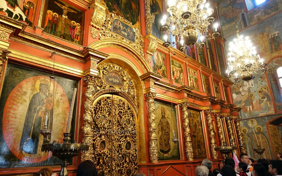 Убранство Успенского собора Московского Кремля