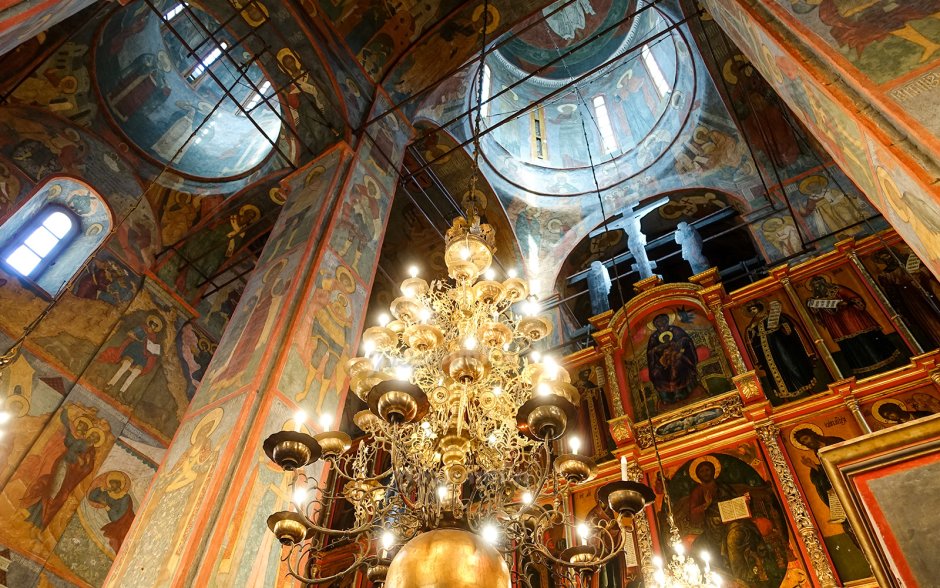 Архангельский собор Московского Кремля внутри