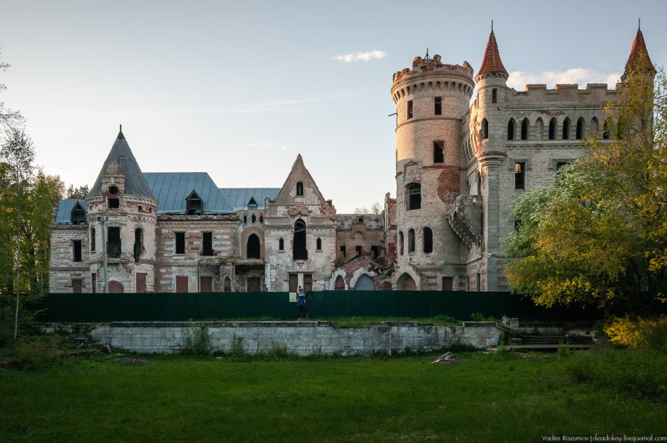 Усадьба в Муромцево отреставрированный