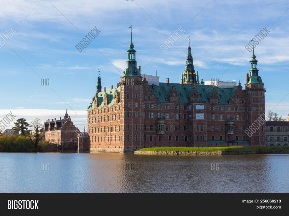 Достопримечательности Дании дворец Фредериксборг