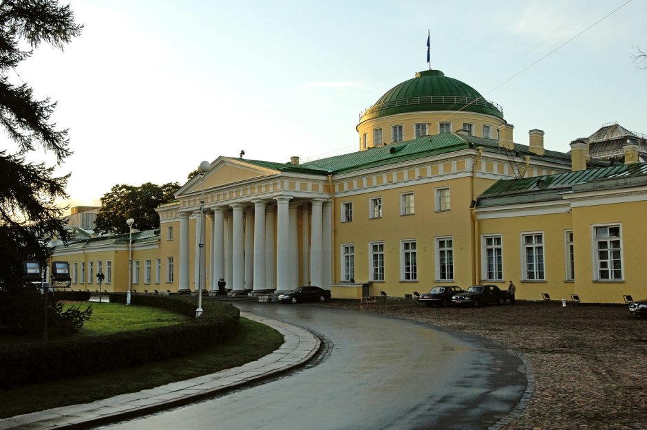 Таврический дворец в Санкт-Петербурге внутри