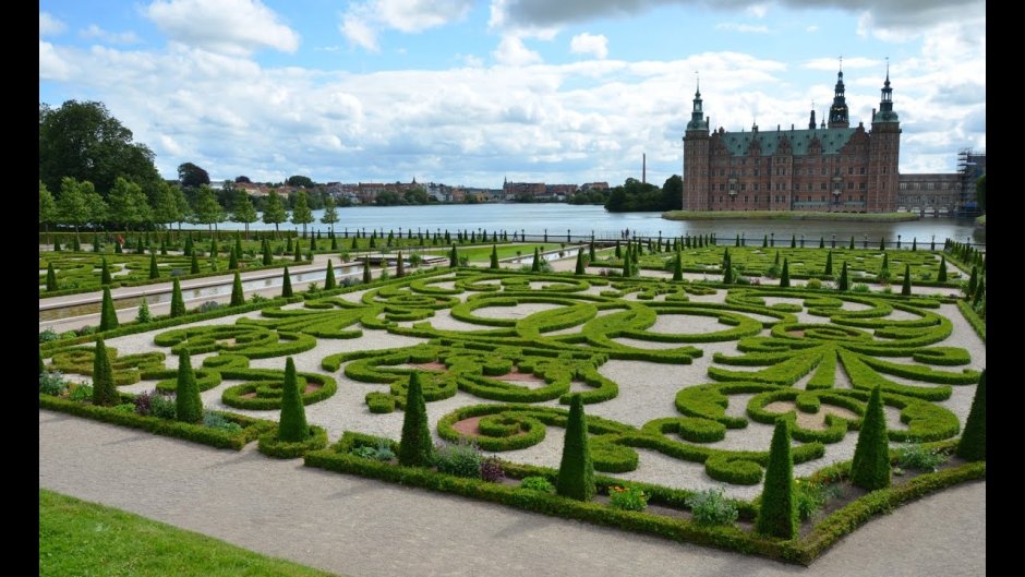 Замок Фреденсборг Дания фото