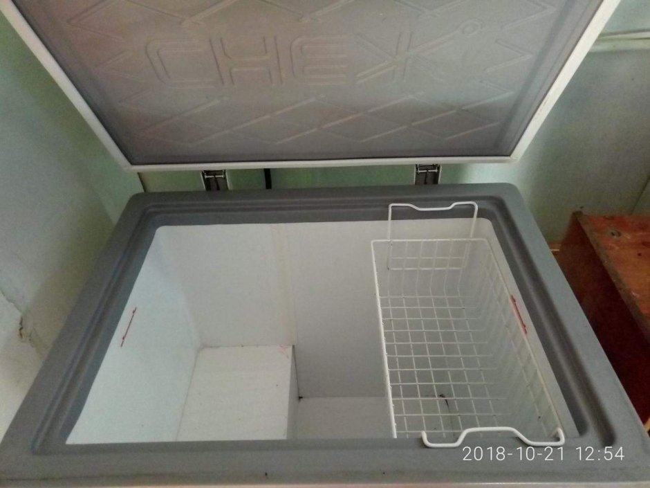 Уплотнитель на торговый морозильный ларь