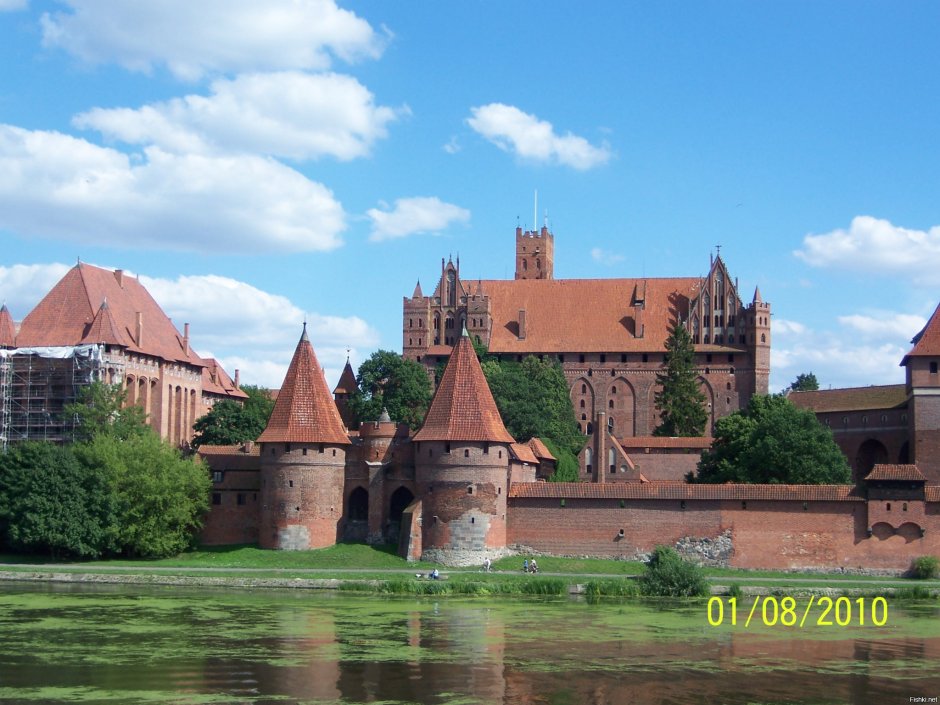 Мальбрук замок Тевтонского ордена