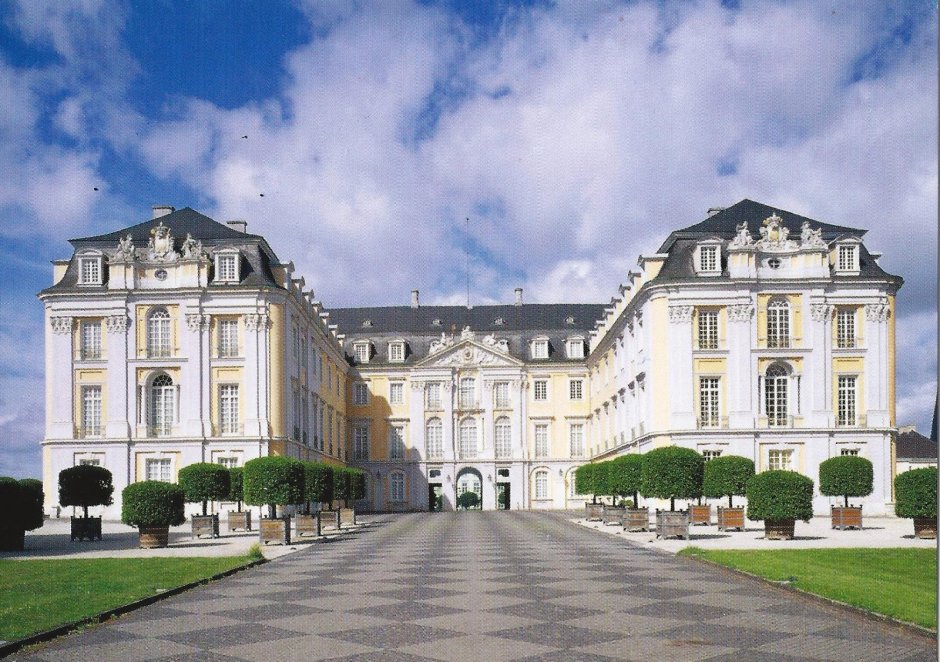 Дворец Аугустусбург