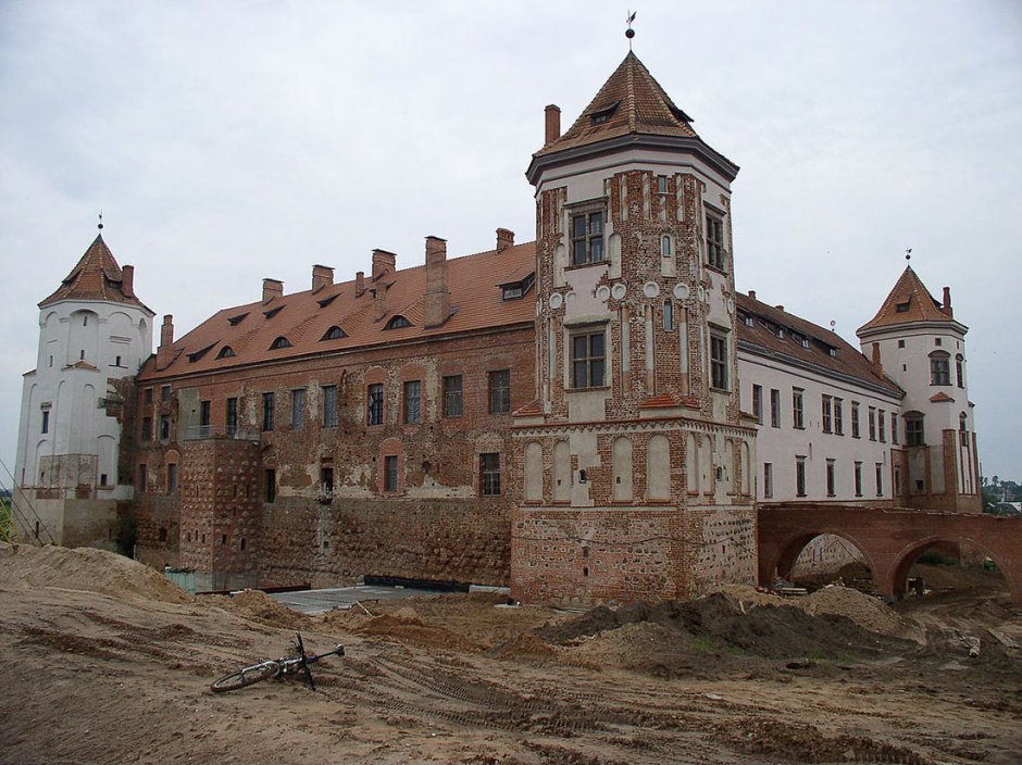 Мирский замок в Белоруссии старый