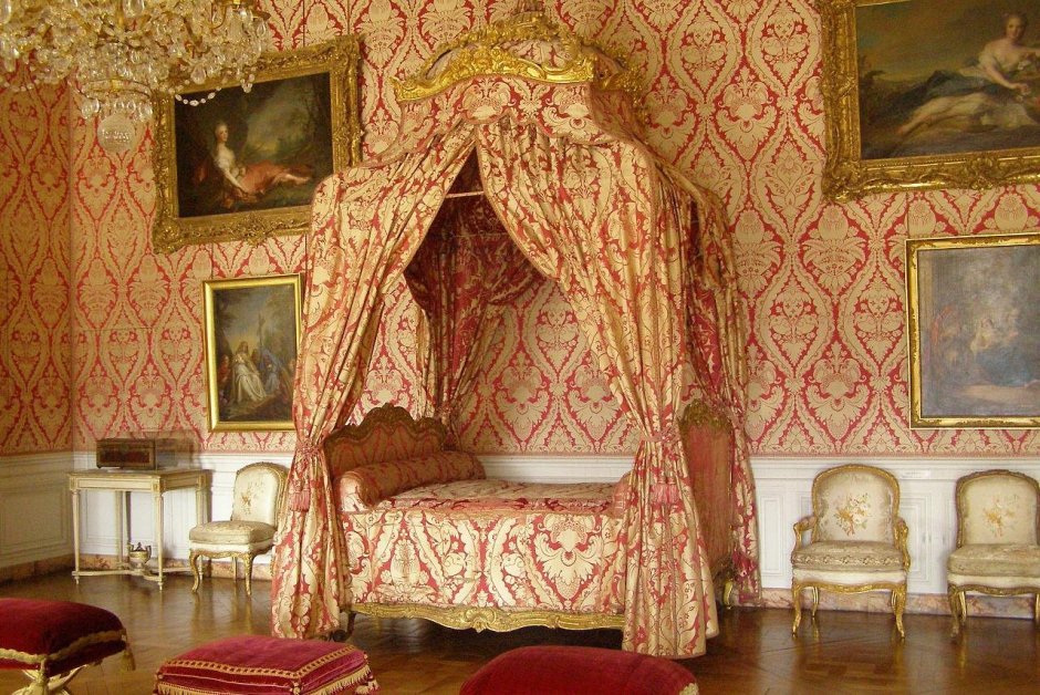 Кровать Людовика 14 в Версале