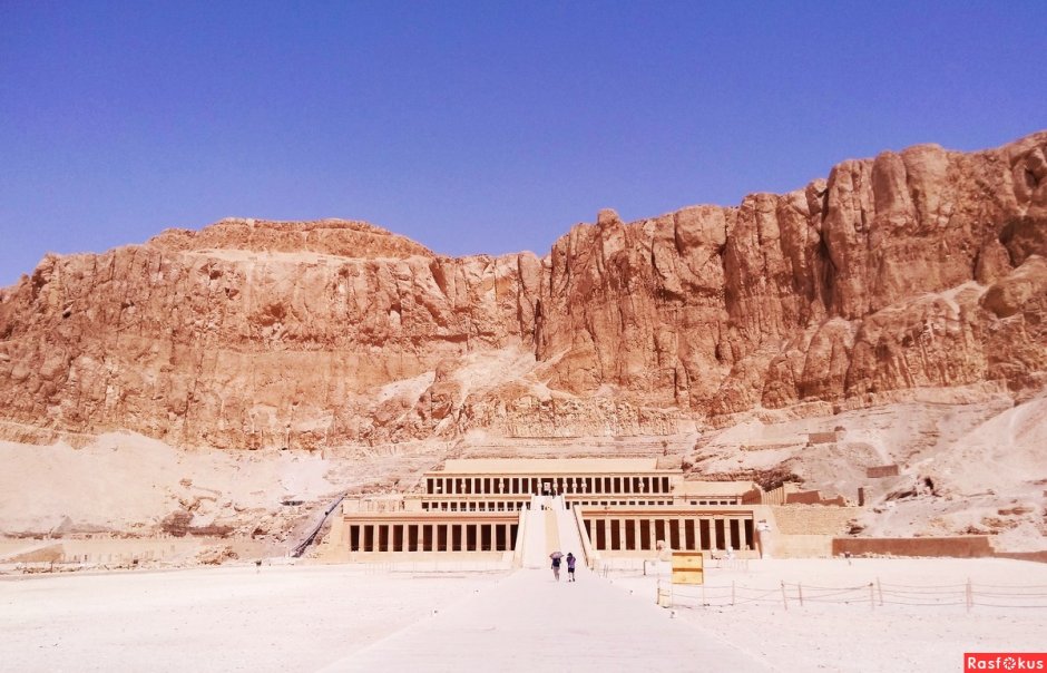Храм царицы Хатшепсут Центральная терраса