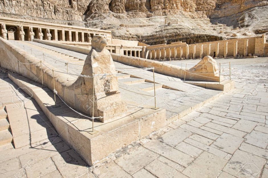 Египет дворец фараона Анубиса