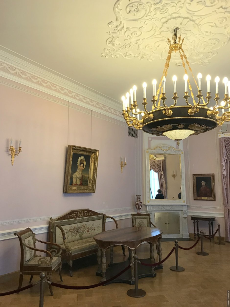 Королевский бальный зал Версаль