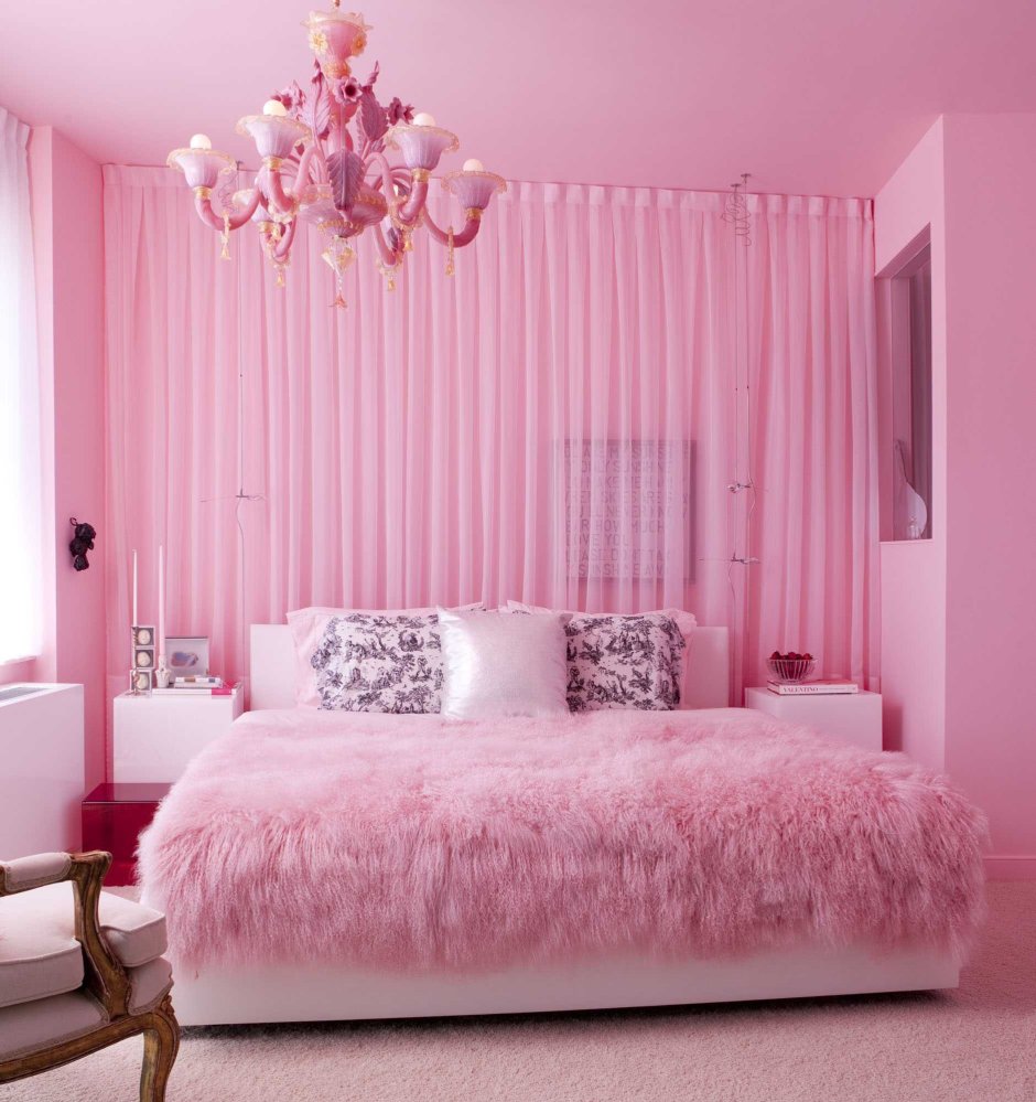 Спальная комната розовая
