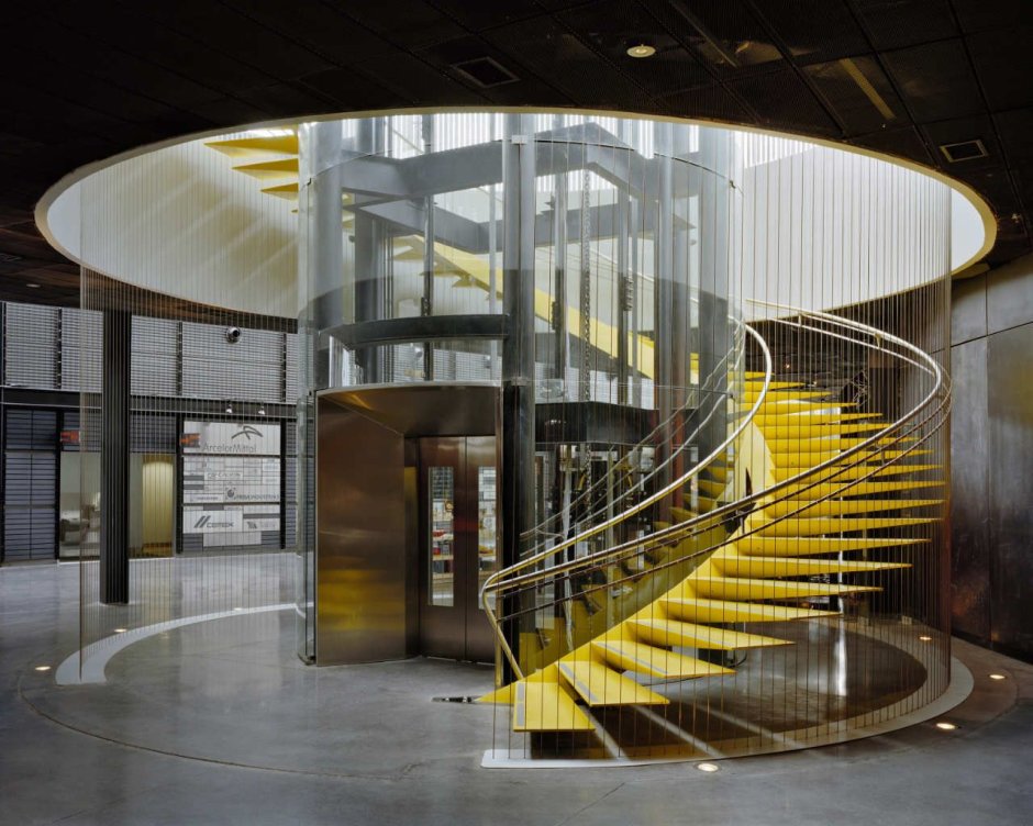 Лестницы в музеях современного искусства