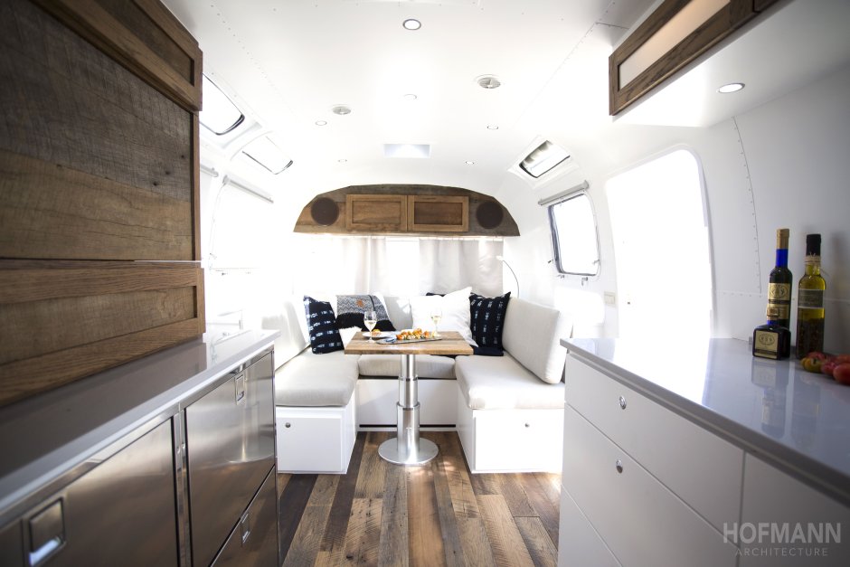 Американский кемпер Airstream