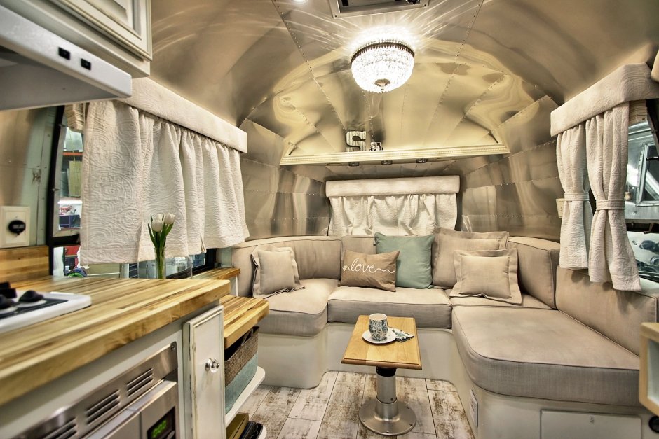 Кемпер Airstream