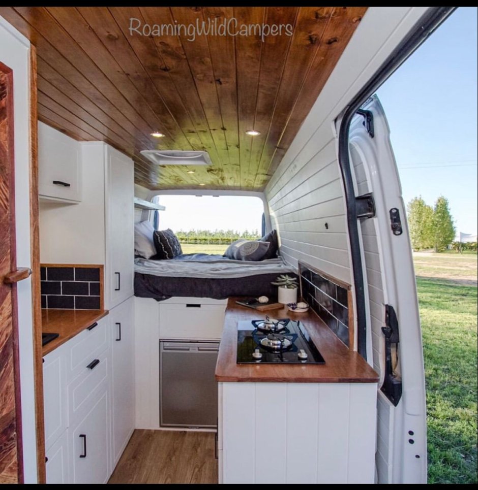 Автодом Airstream