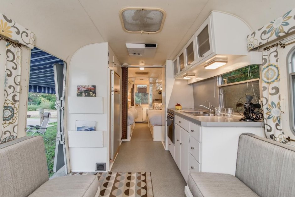 Mercedes Sprinter Camper van Interior