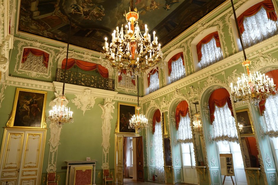 Строгановский дворец в Санкт-Петербурге