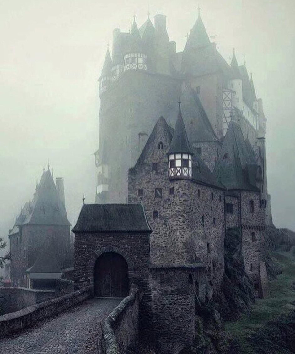 Замок графа Дракулы