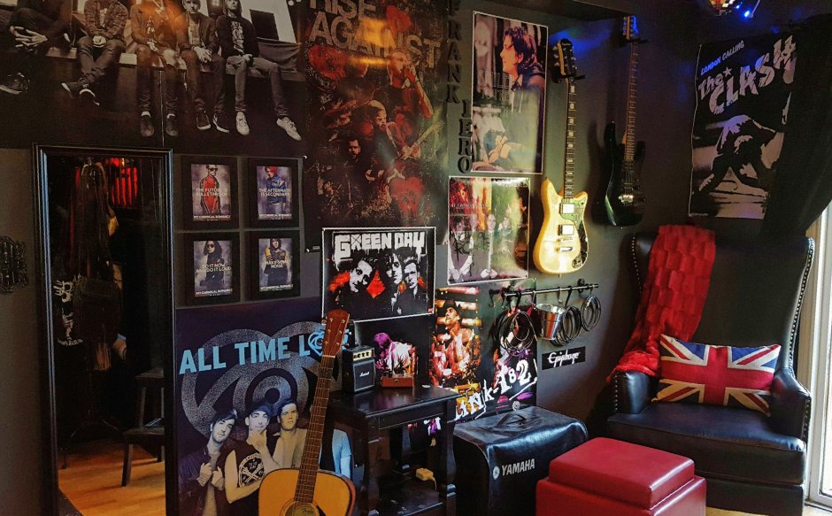 Комната подростка в стиле панк рок