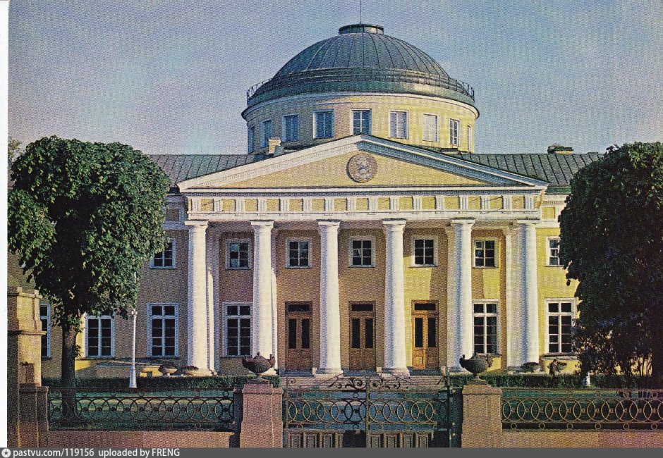 Таврический дворец на Шпалерной улице в Петербурге (1783 – 1789).