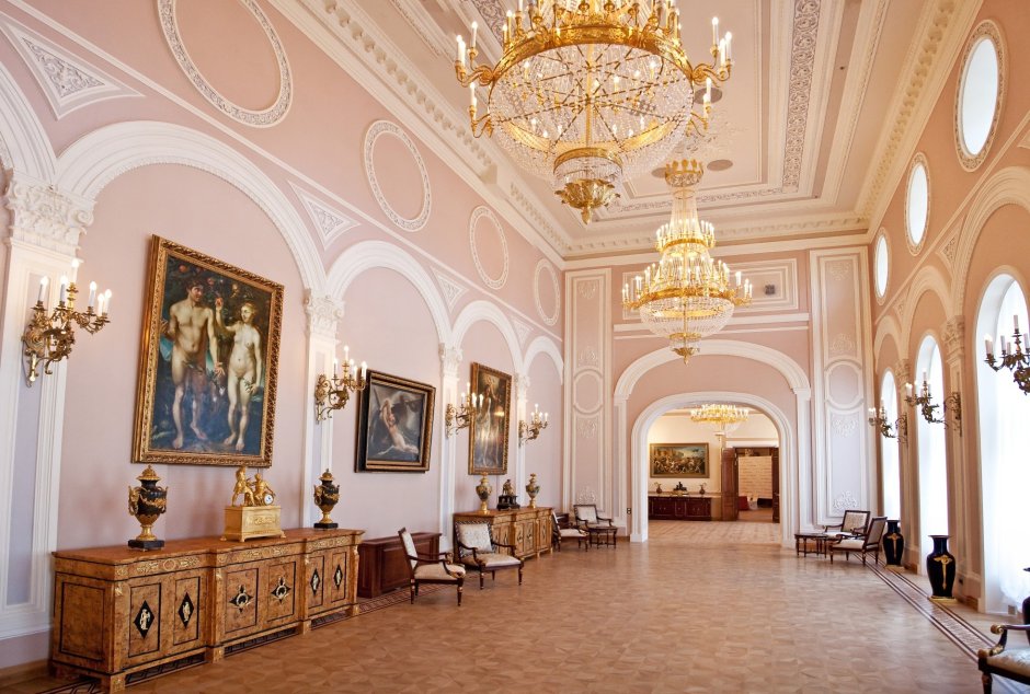 Белый зал Гатчинского дворца