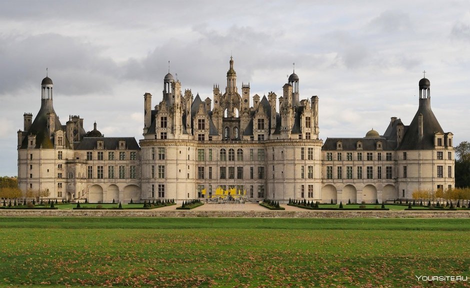 Chambord Castle ворота