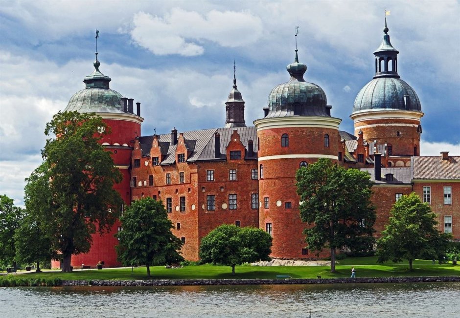 Замок Грипсхольм в Швеции