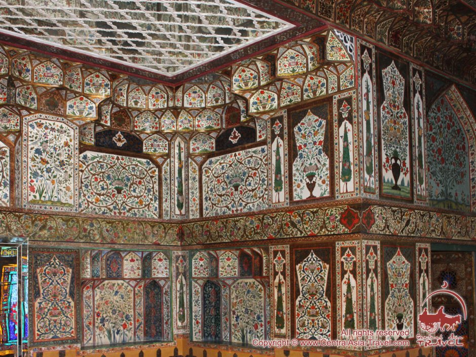 Дворец шекинских Ханов внутри