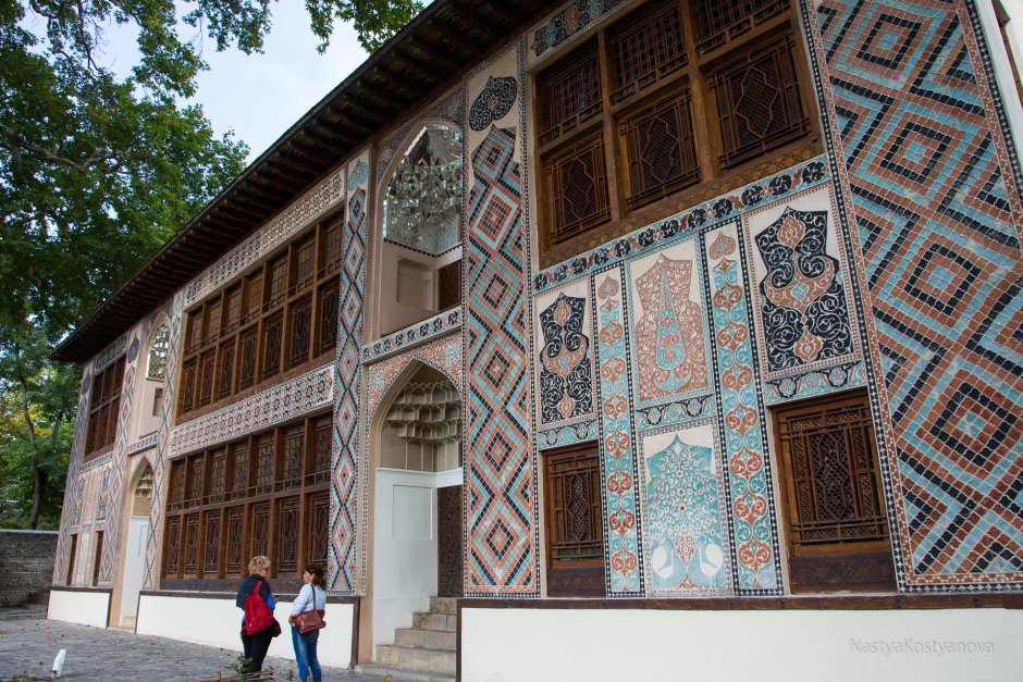 Дворец шекинских Ханов фрески