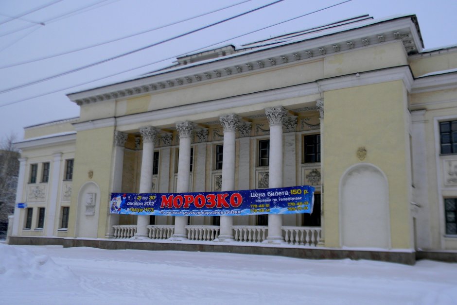 Египетский вестибюль Павловского дворца