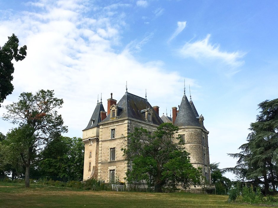 Базуж замок Франция