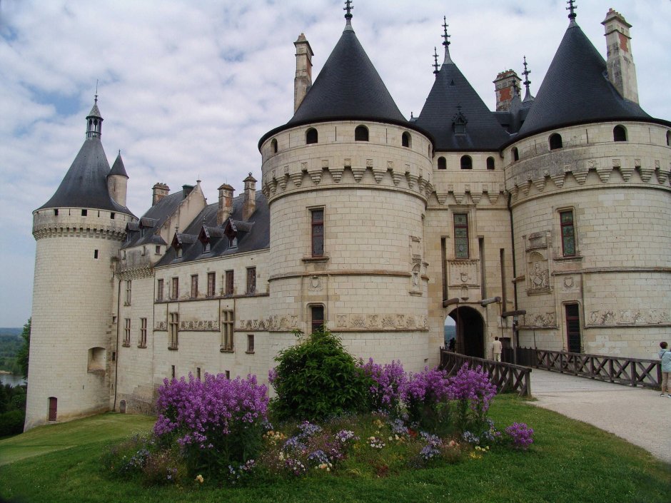 Замок Шомон-сюр-Луар Франция