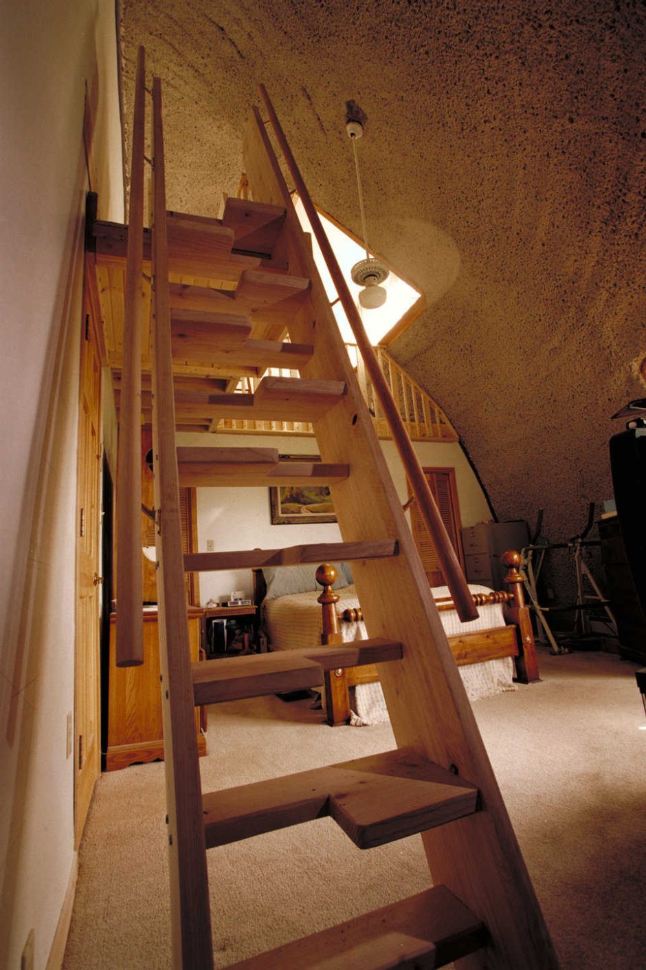Лестница в Тини хаусе