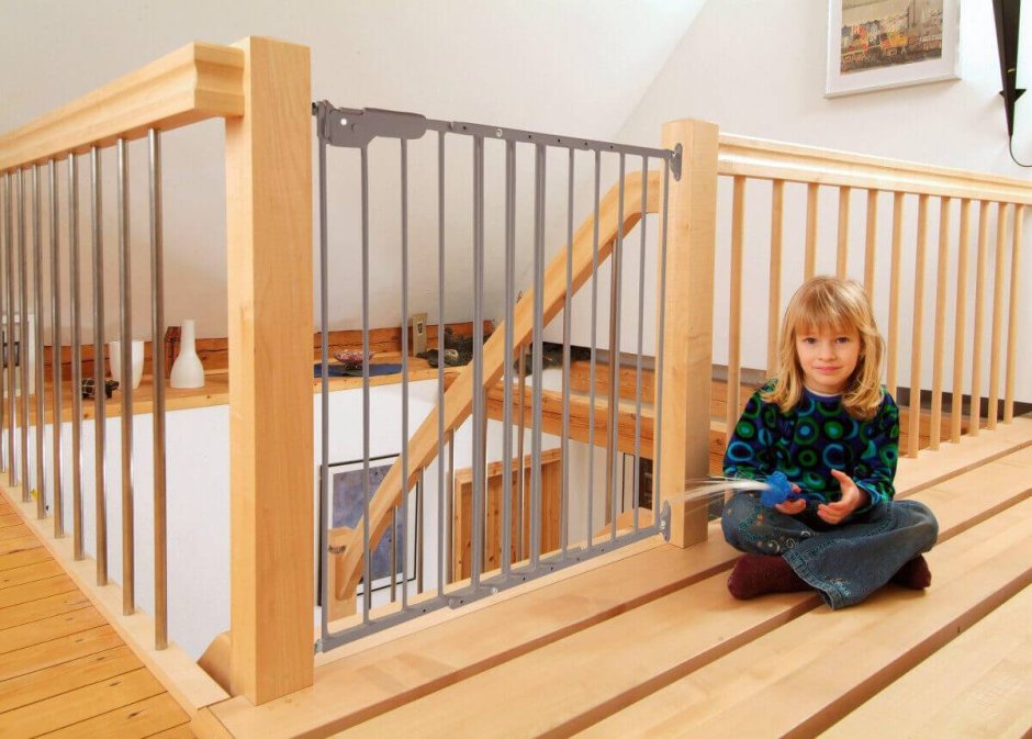 Ограждение для лестницы от детей