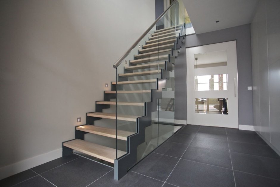 Дизайнерские лестница из алюминия