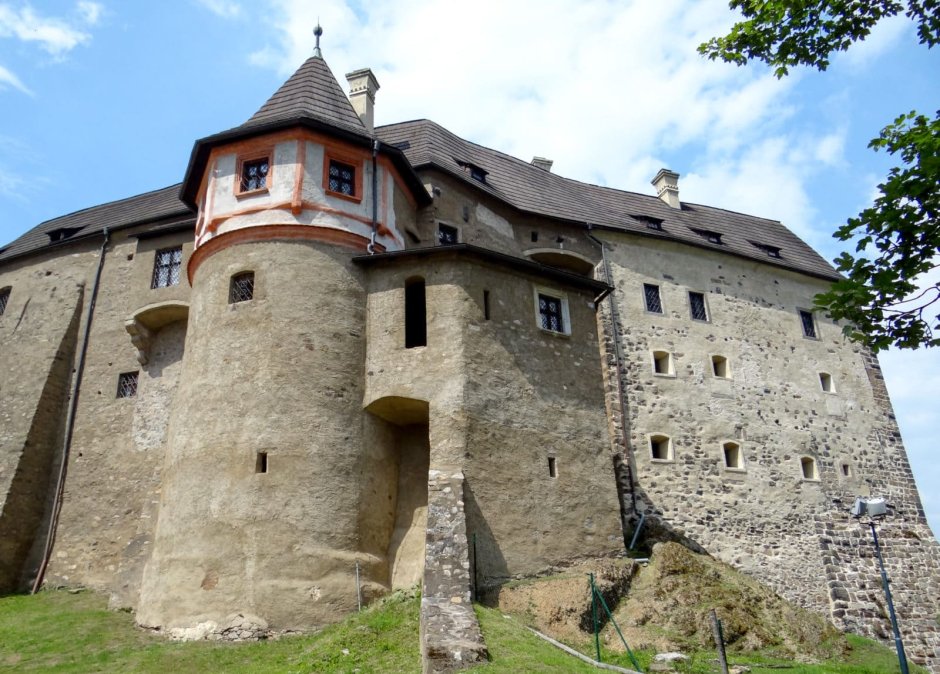 Королевский замок Карлштейн