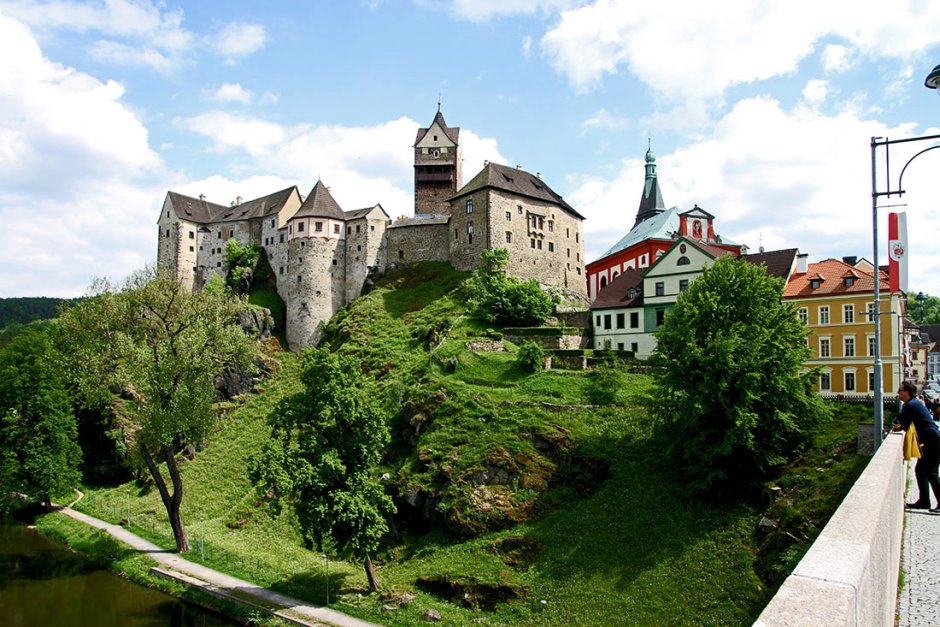 Локет замок Чехия подземелье