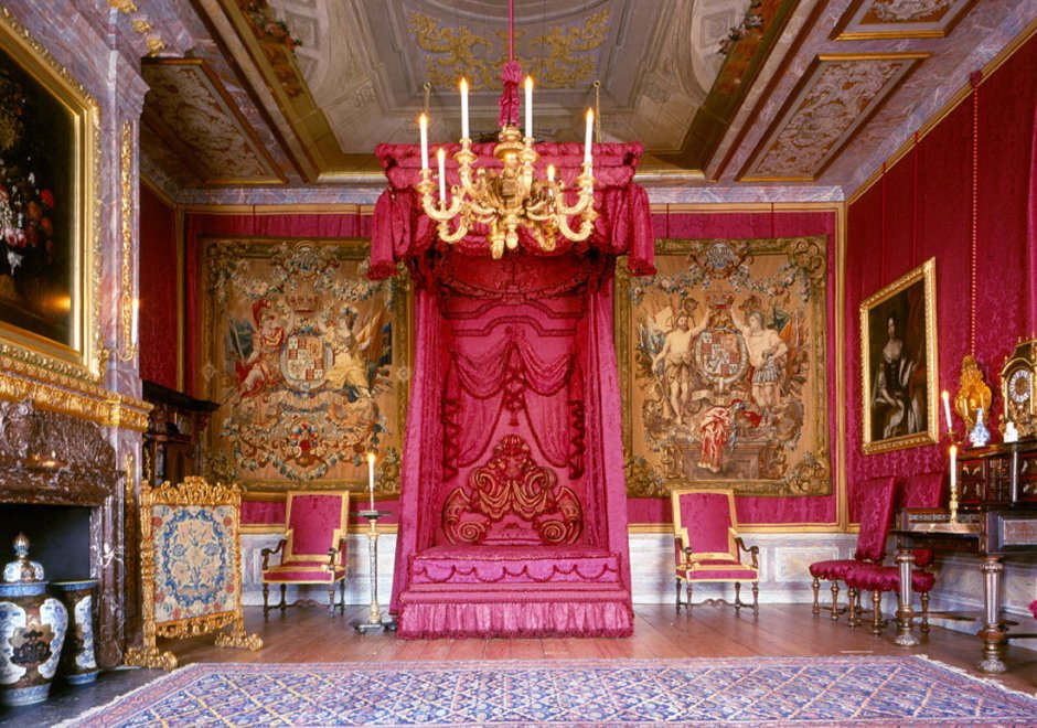 Голубая комната Букингемского дворца