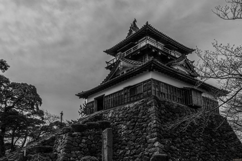 Замок Маруока, Япония