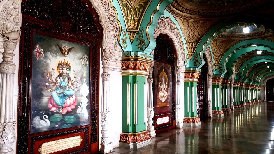 Майсурский дворец Индия внутри