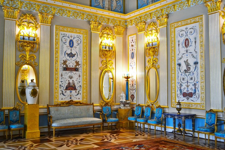 Дворец официальная летняя резиденция трех российских монархов