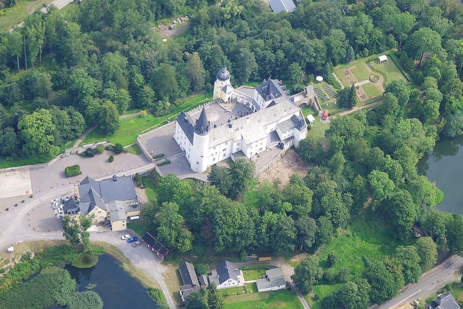 Schloss Brake Luftaufnahme-это где
