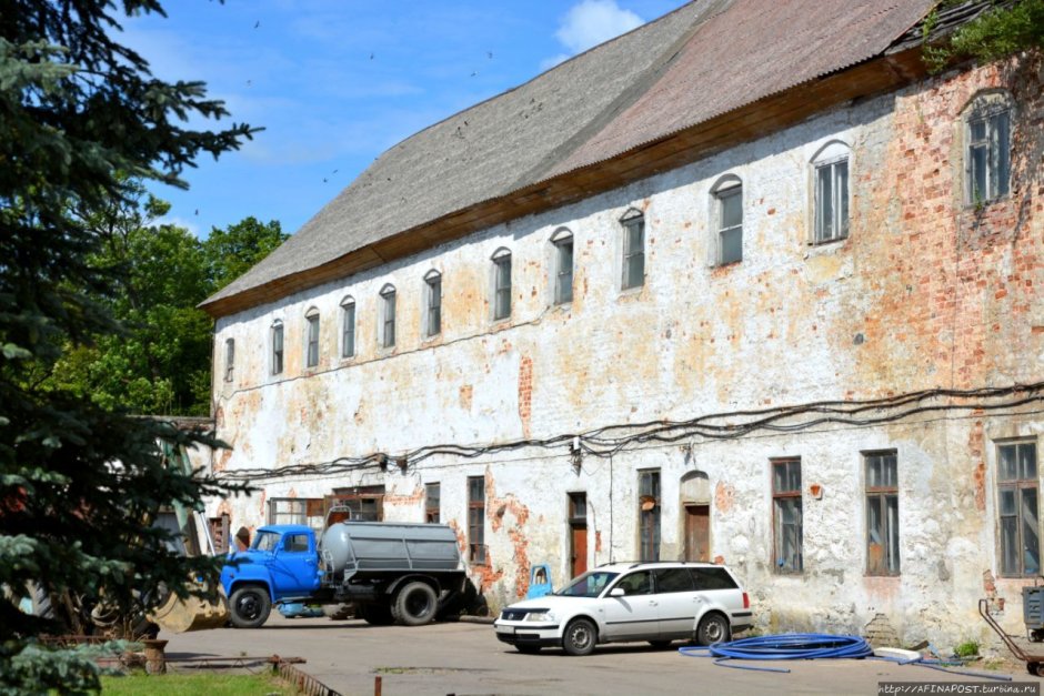 Нойхаузен замок в Калининградской области