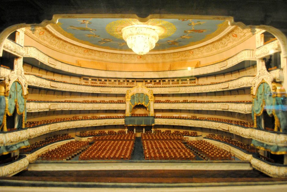 Схема зала театра Пушкина в Москве
