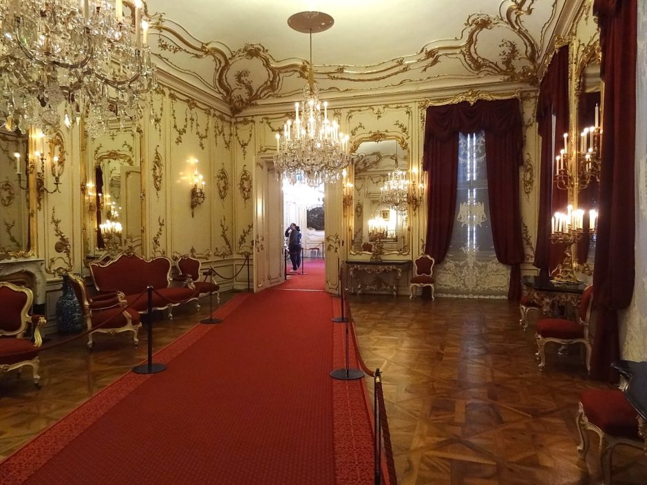 Дворец шёнбрунн Австрия внутри