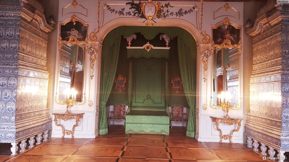 Рундальский дворец белый зал